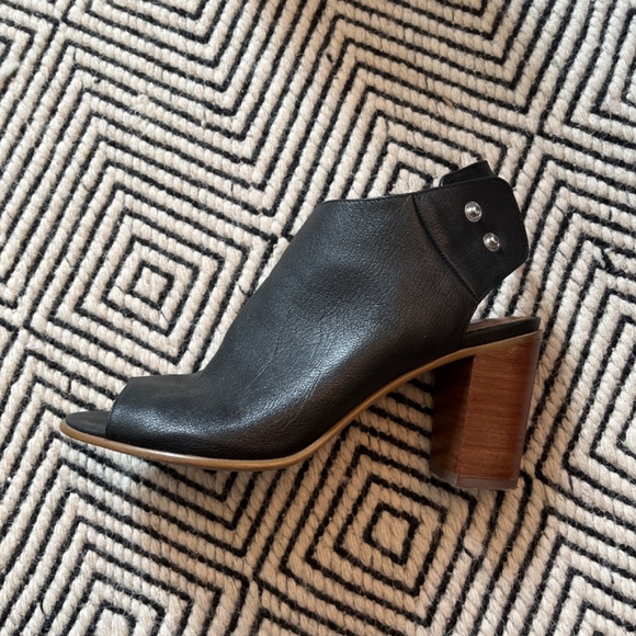 Steve Madden leather shoes size 8 - Picture 3 of 4